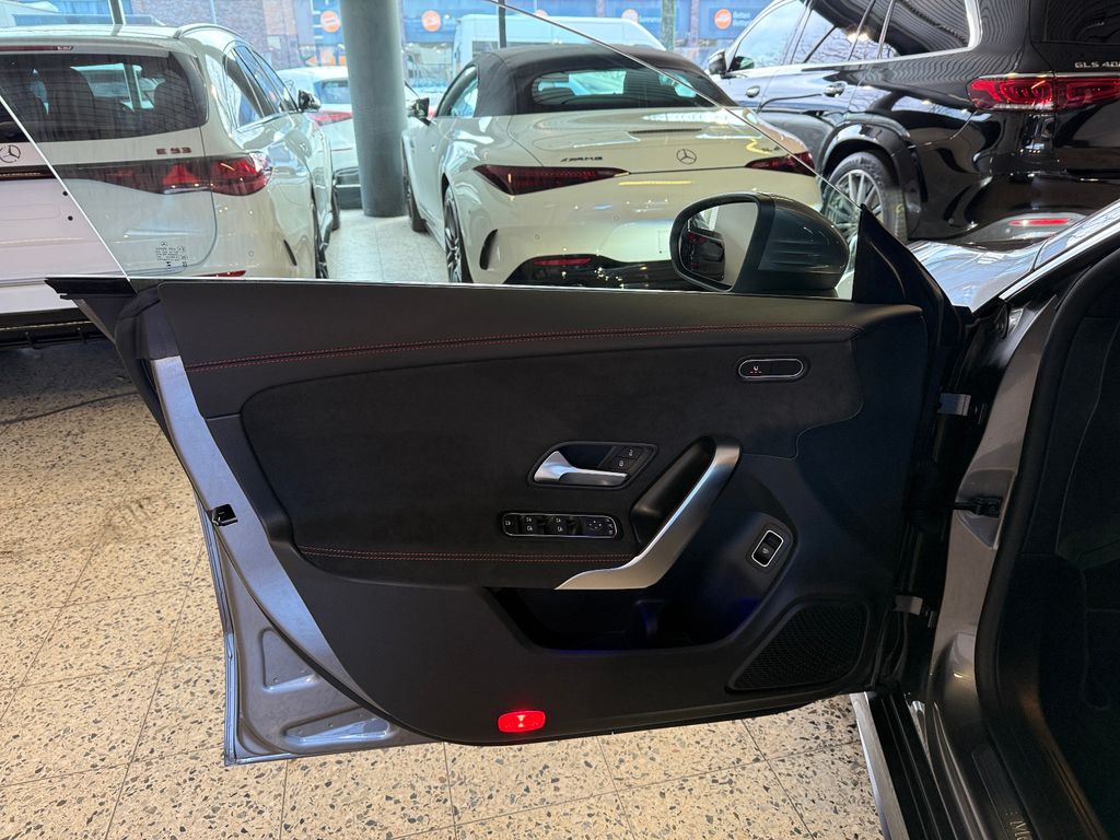 Mercedes-Benz CLA 220 2024