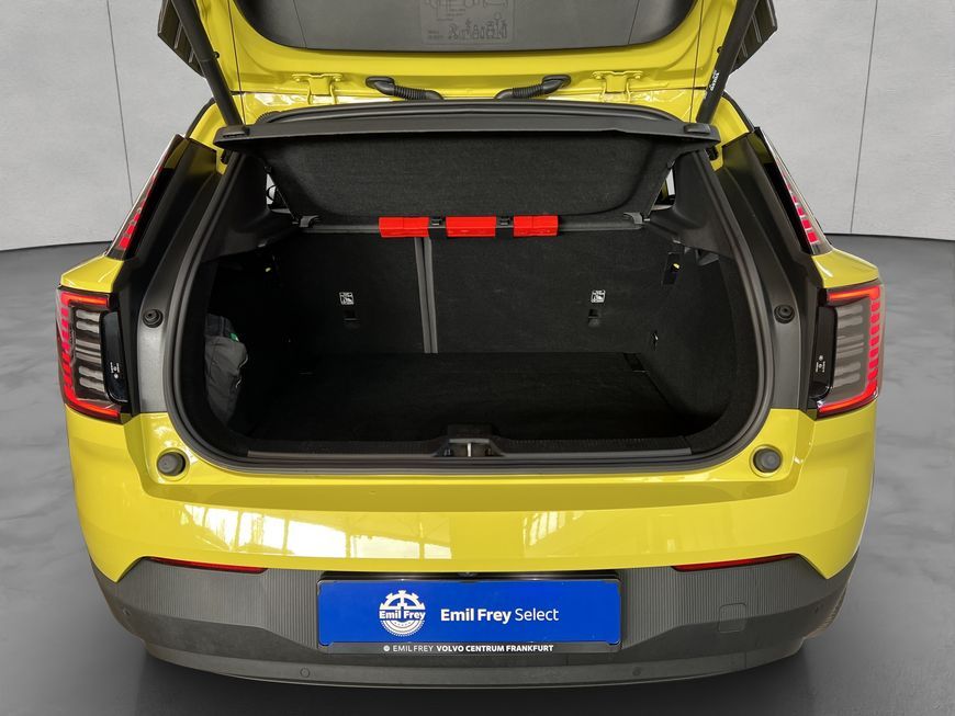 Volvo EX30 2024