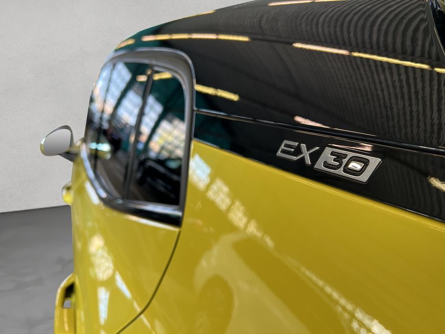Volvo EX30 2024