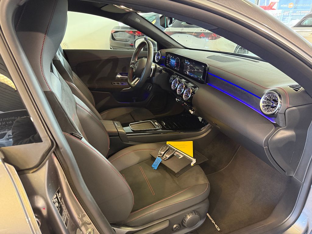 Mercedes-Benz CLA 220 2024