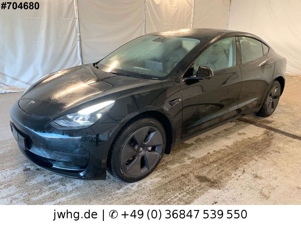 Tesla Model 3 2022