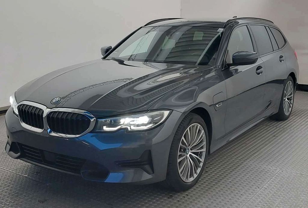BMW 320 2022