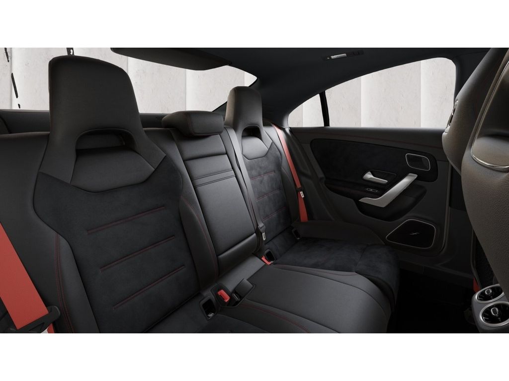 Mercedes-Benz CLA 35 AMG 2024