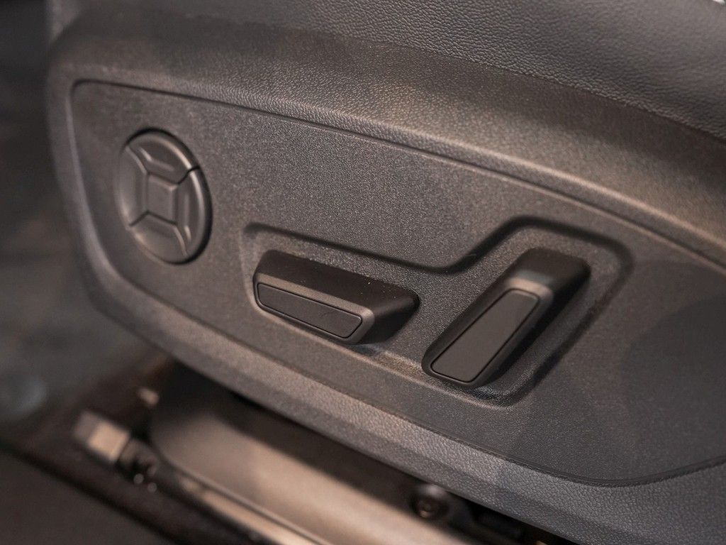 Audi Q4 2025