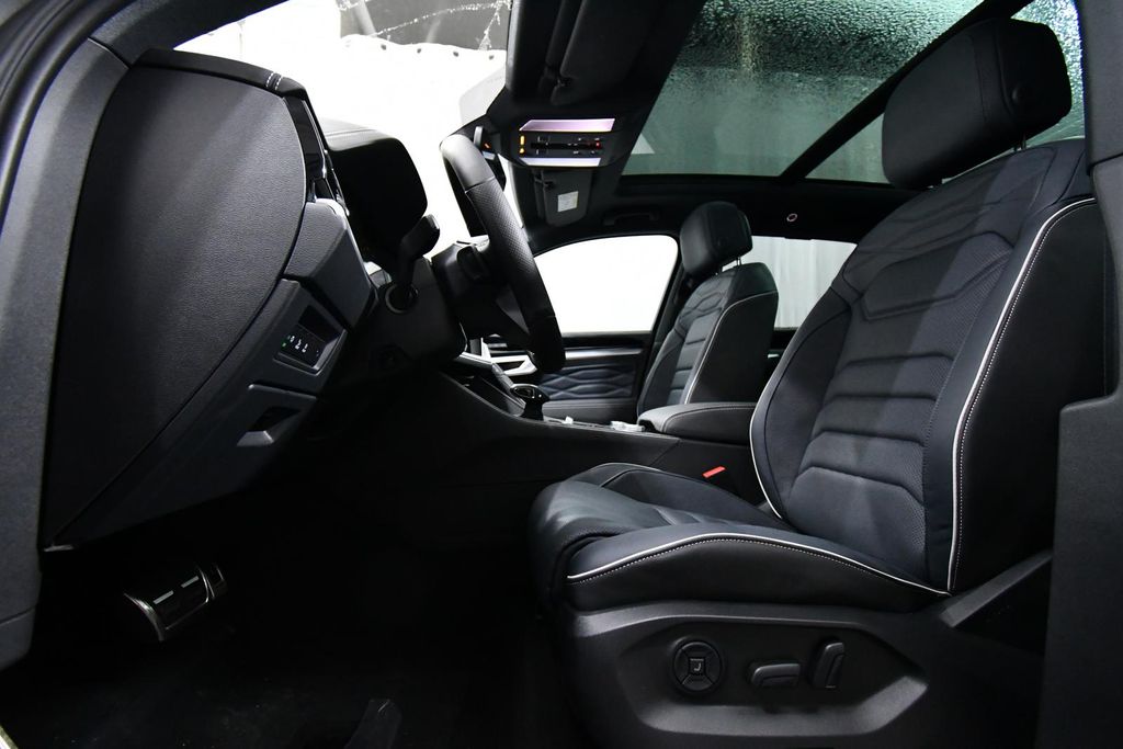 Volkswagen Touareg 2025