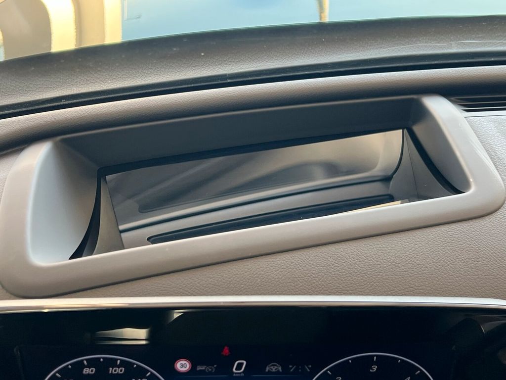 Mercedes-Benz C 200 2023