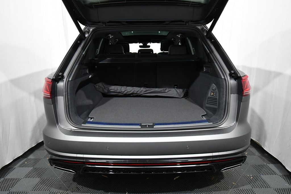 Volkswagen Touareg 2025