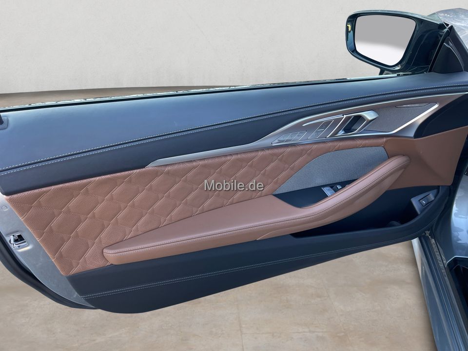 BMW M8 2025