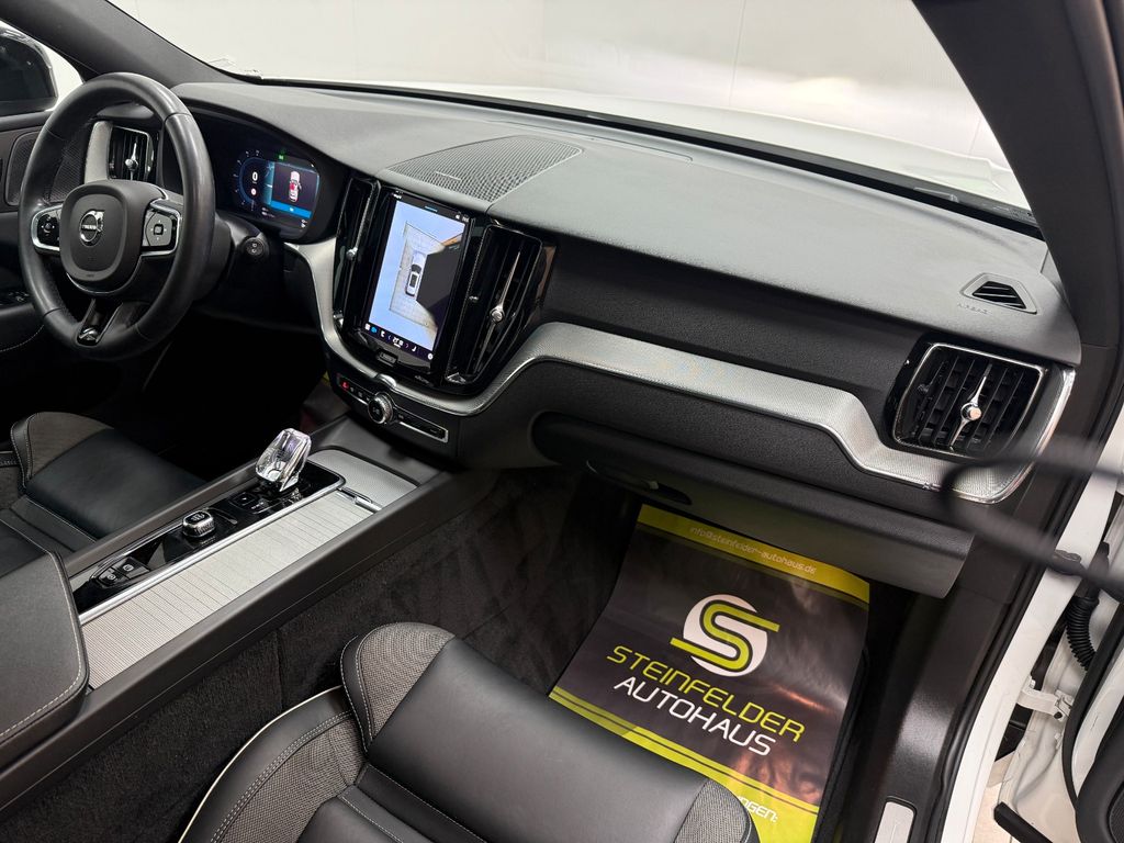 Volvo XC60 2022