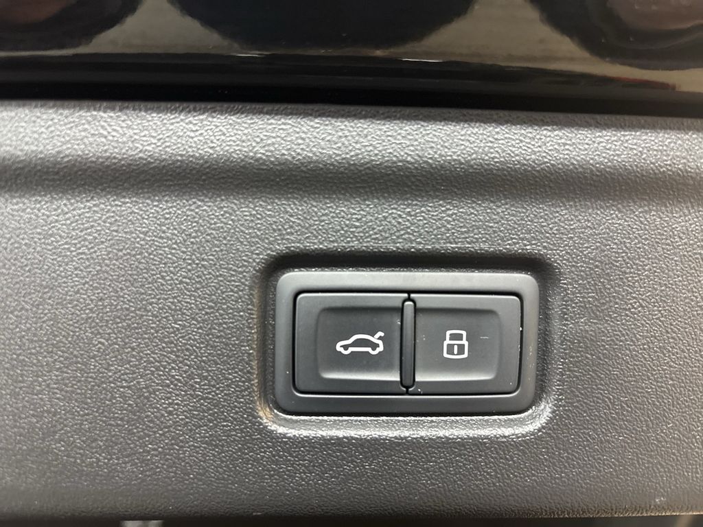 Audi A6 e-tron 2025