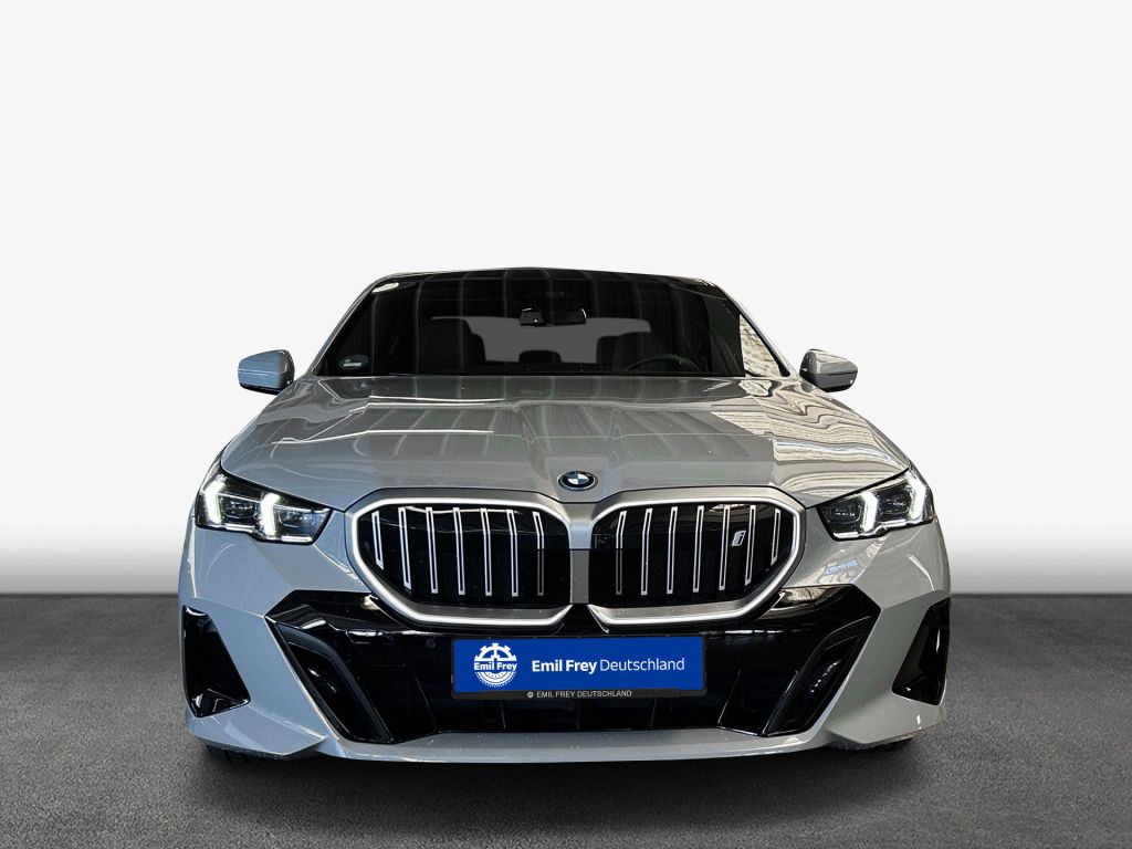 BMW i5 2024