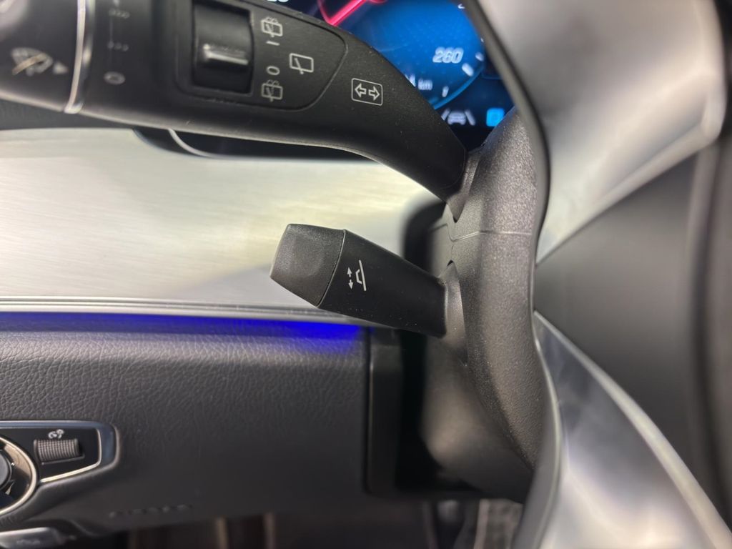 Mercedes-Benz E 300 2022