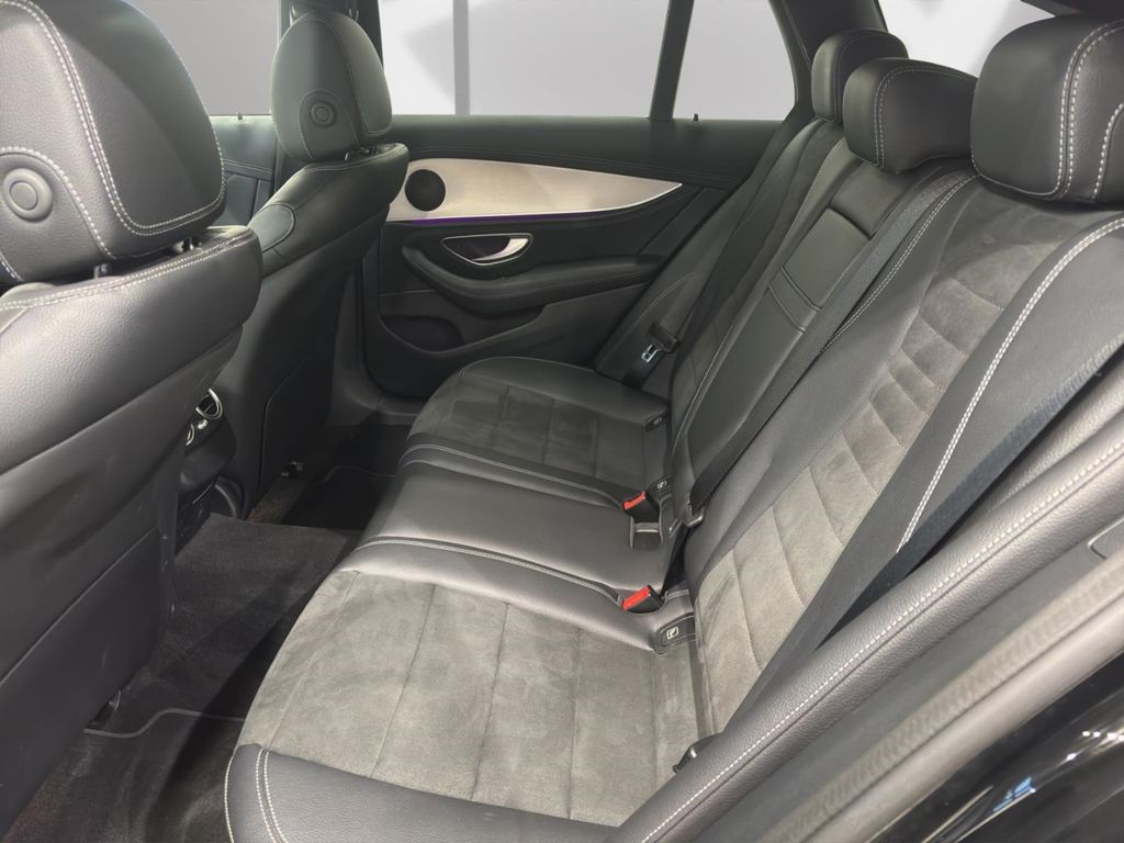 Mercedes-Benz E 300 2022