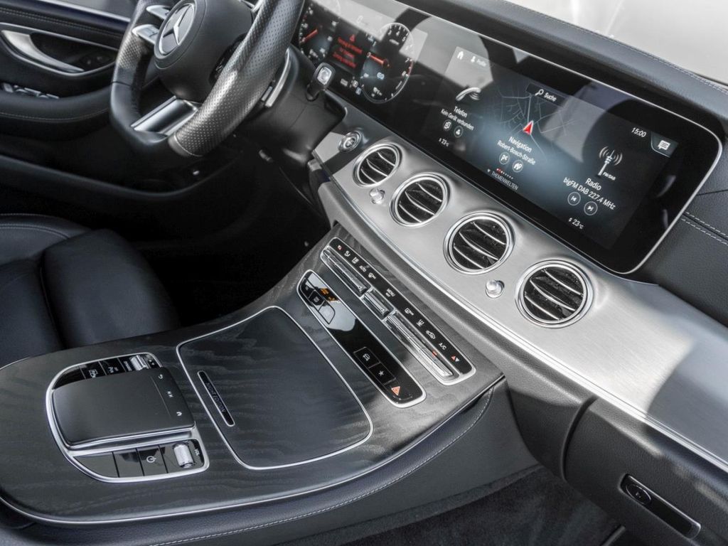 Mercedes-Benz E 300 2022