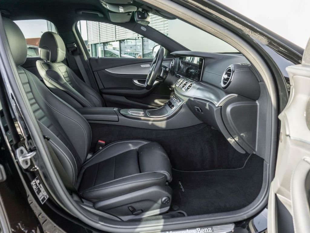 Mercedes-Benz E 300 2022