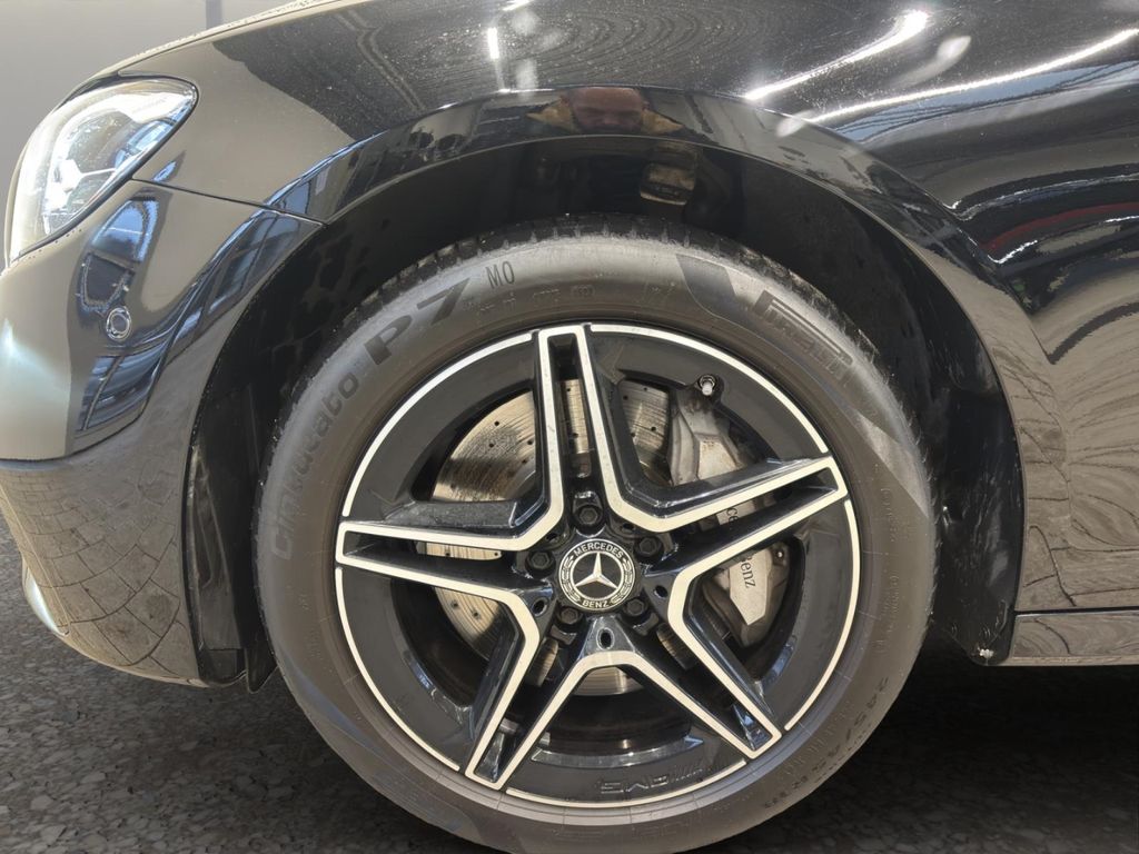 Mercedes-Benz E 300 2022