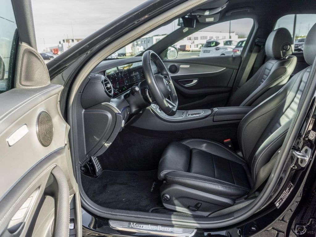 Mercedes-Benz E 300 2022