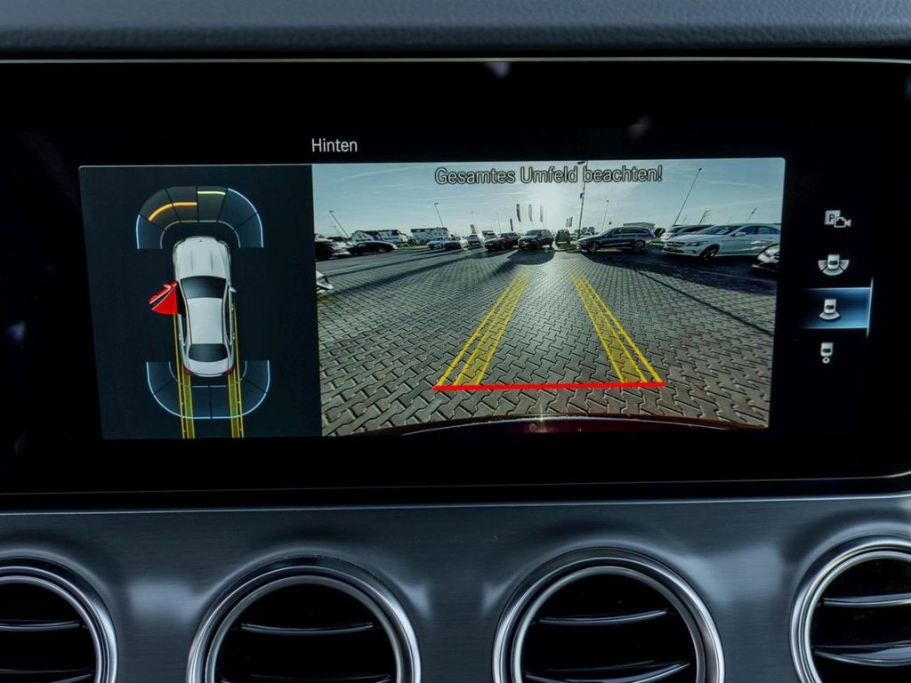 Mercedes-Benz E 300 2022