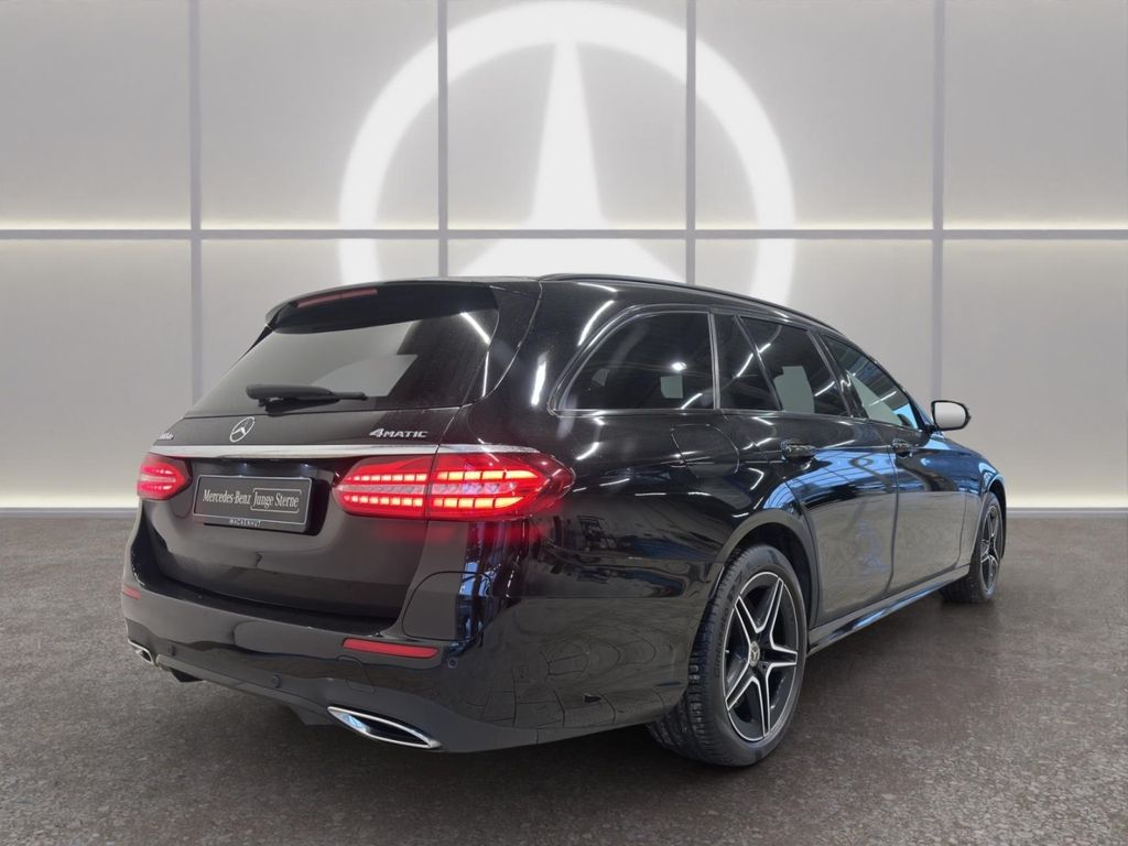 Mercedes-Benz E 300 2022
