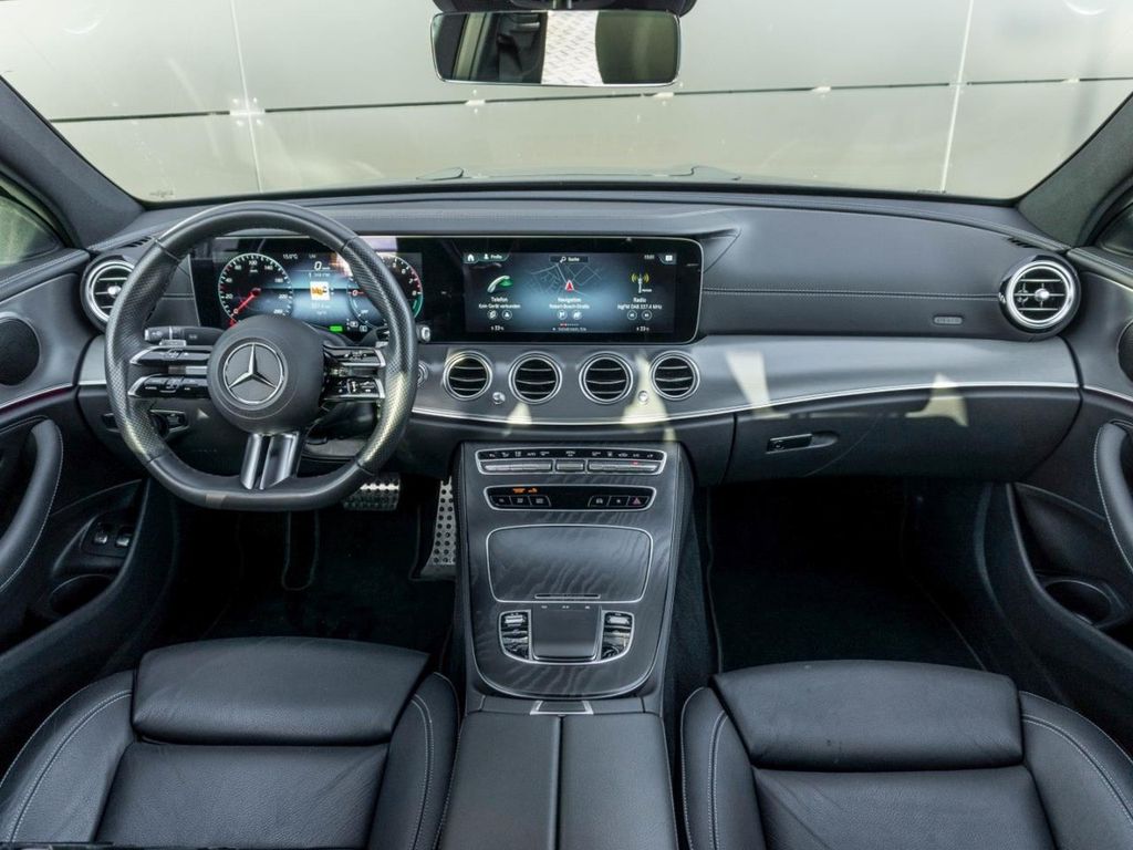 Mercedes-Benz E 300 2022
