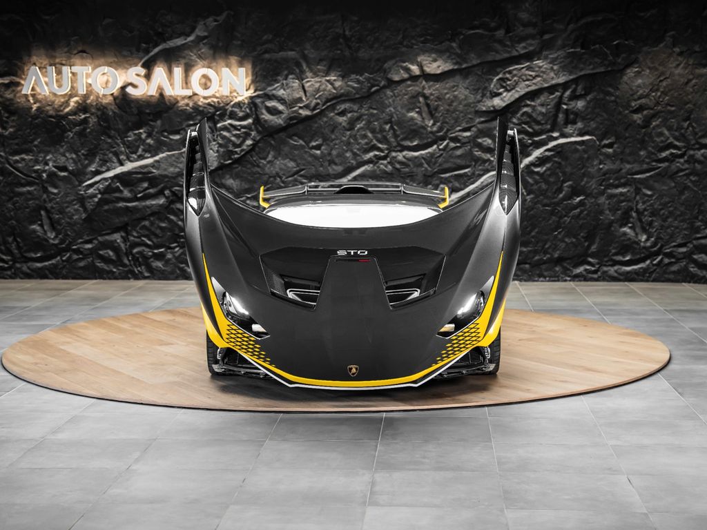 Lamborghini Huracán 2023