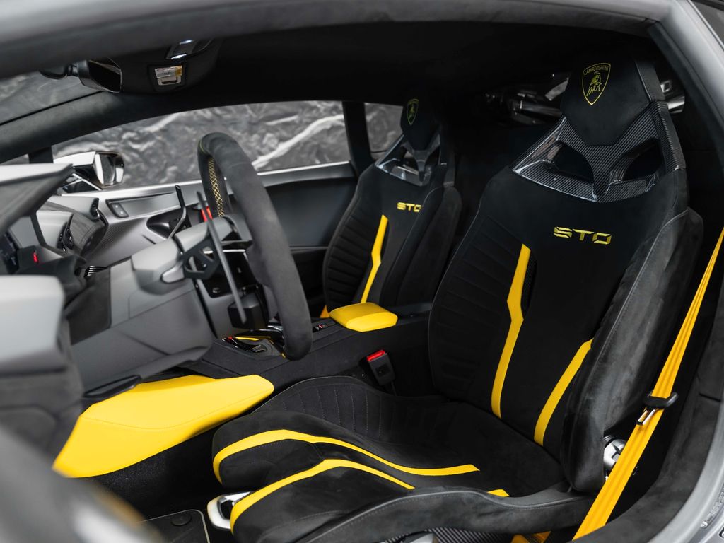 Lamborghini Huracán 2023