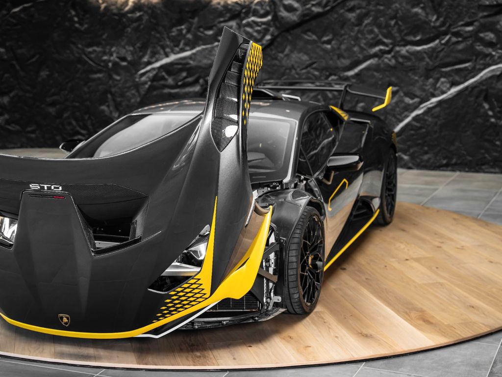 Lamborghini Huracán 2023