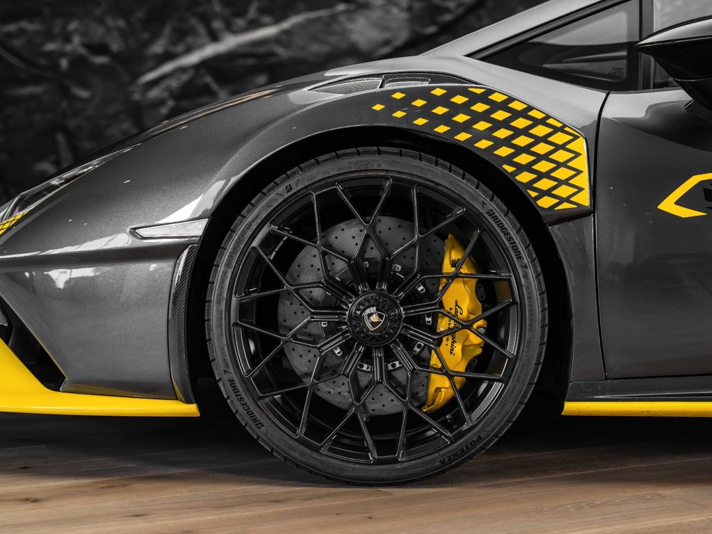 Lamborghini Huracán 2023