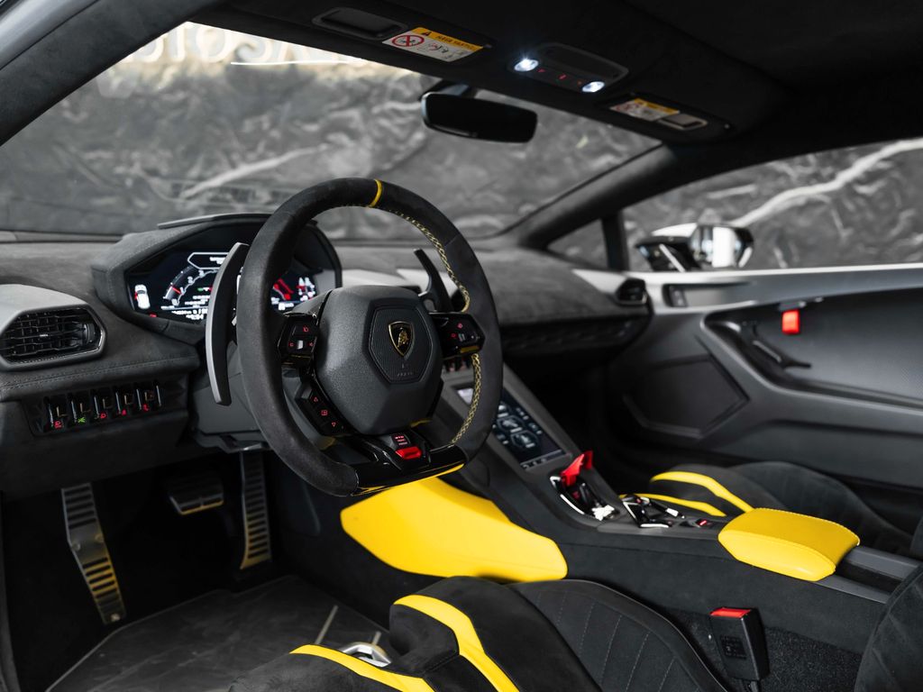 Lamborghini Huracán 2023