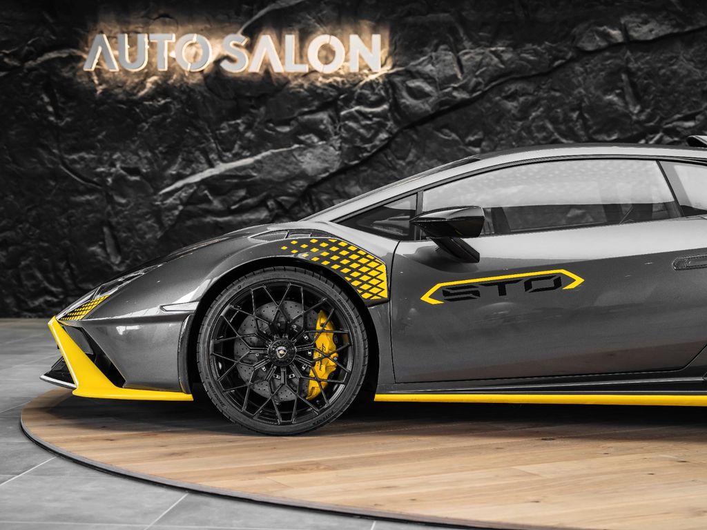 Lamborghini Huracán 2023