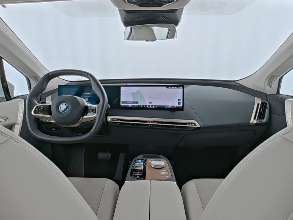 BMW iX 2023