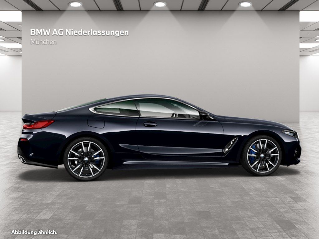 BMW M850 2025