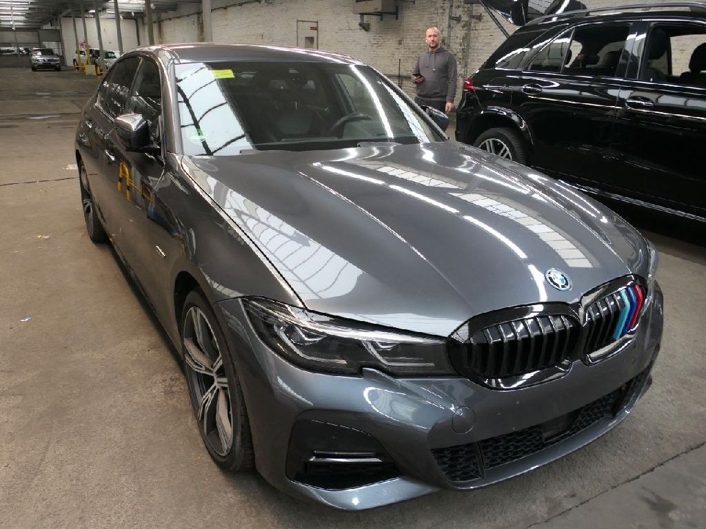 BMW 320 2021