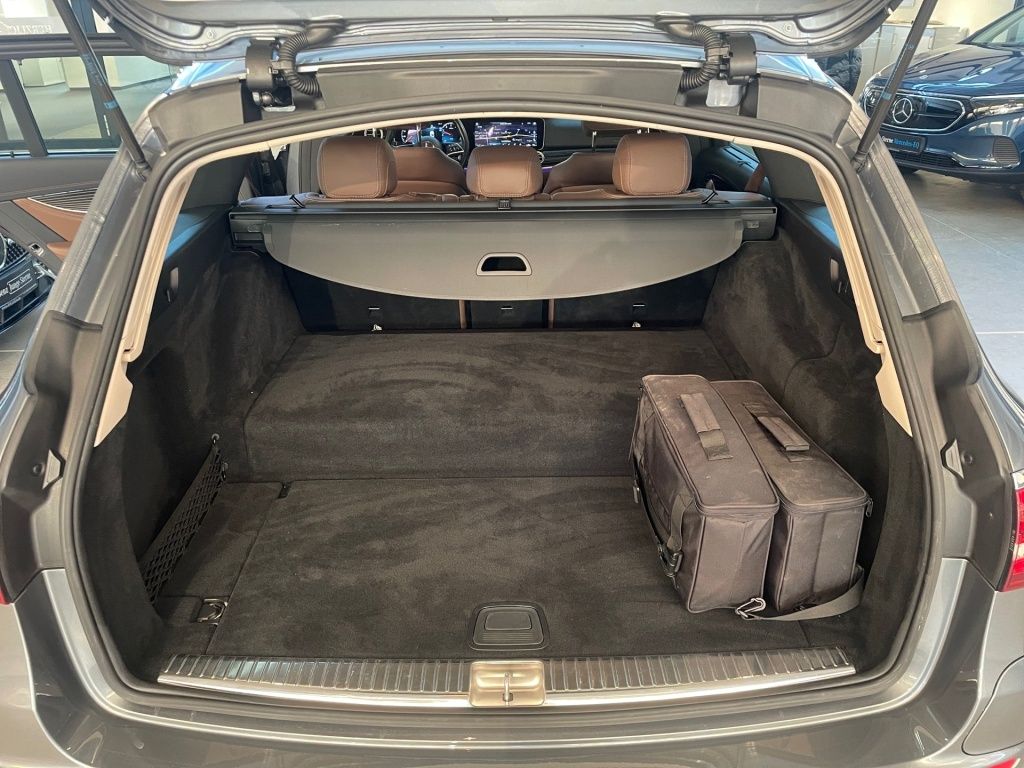 Mercedes-Benz E 300 2022