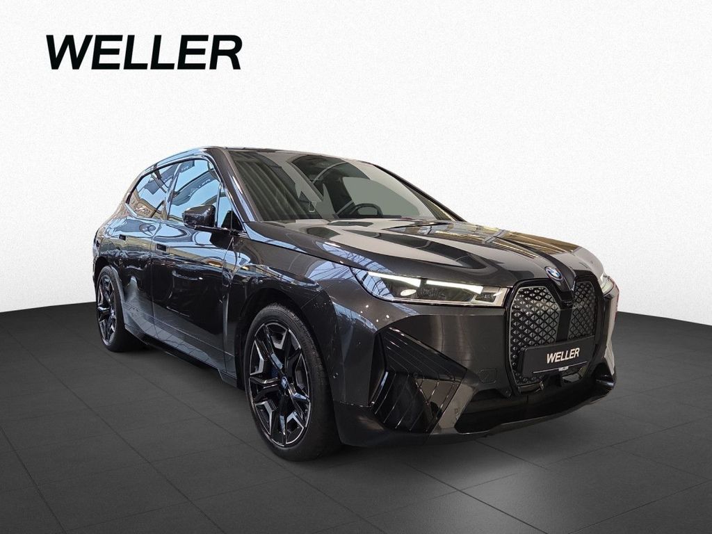 BMW iX 2023
