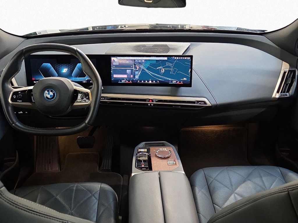 BMW iX 2023