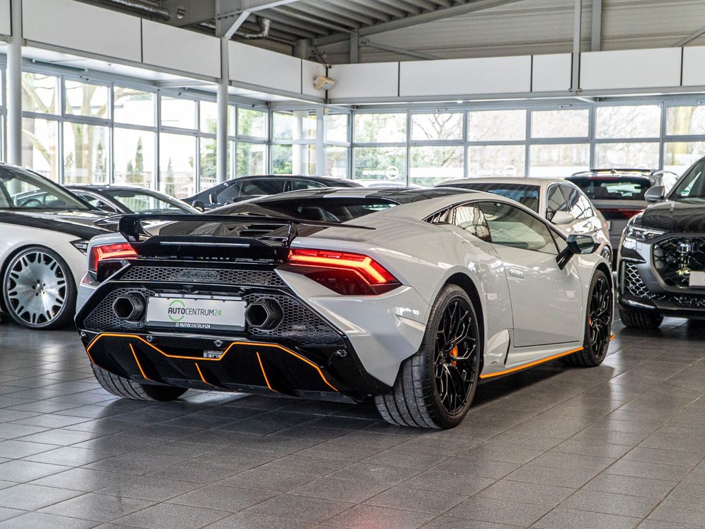 Lamborghini Huracán 2023