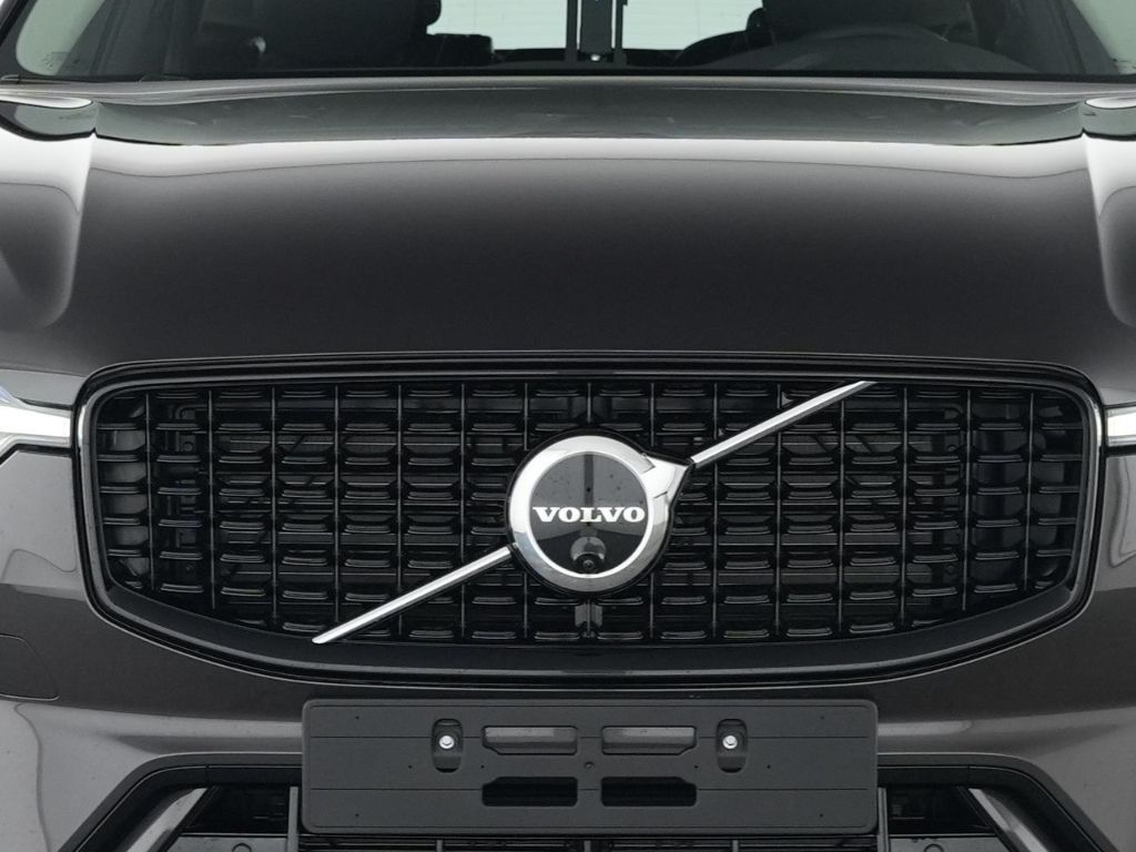 Volvo XC60 2025