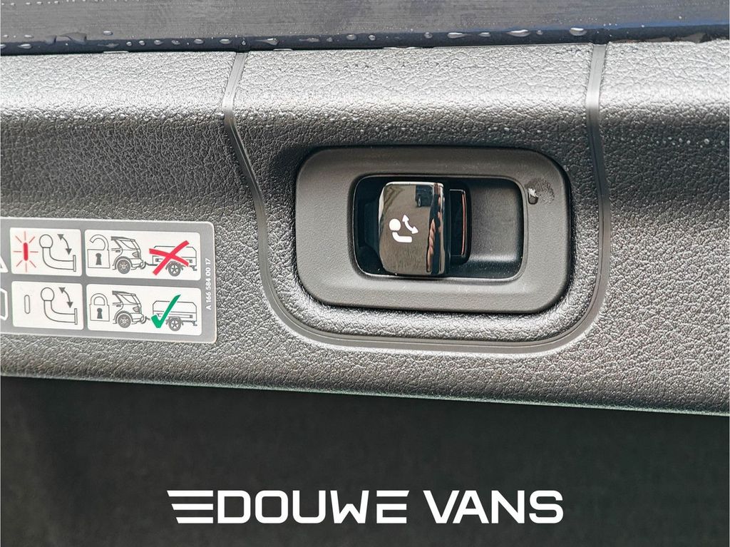 Mercedes-Benz EQE 2024