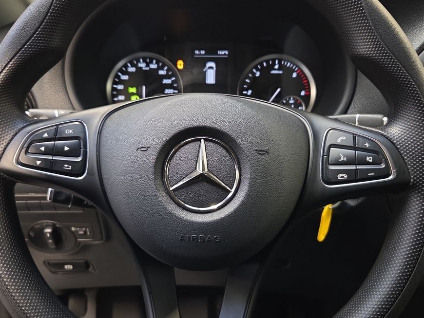 Mercedes-Benz Vito 2023