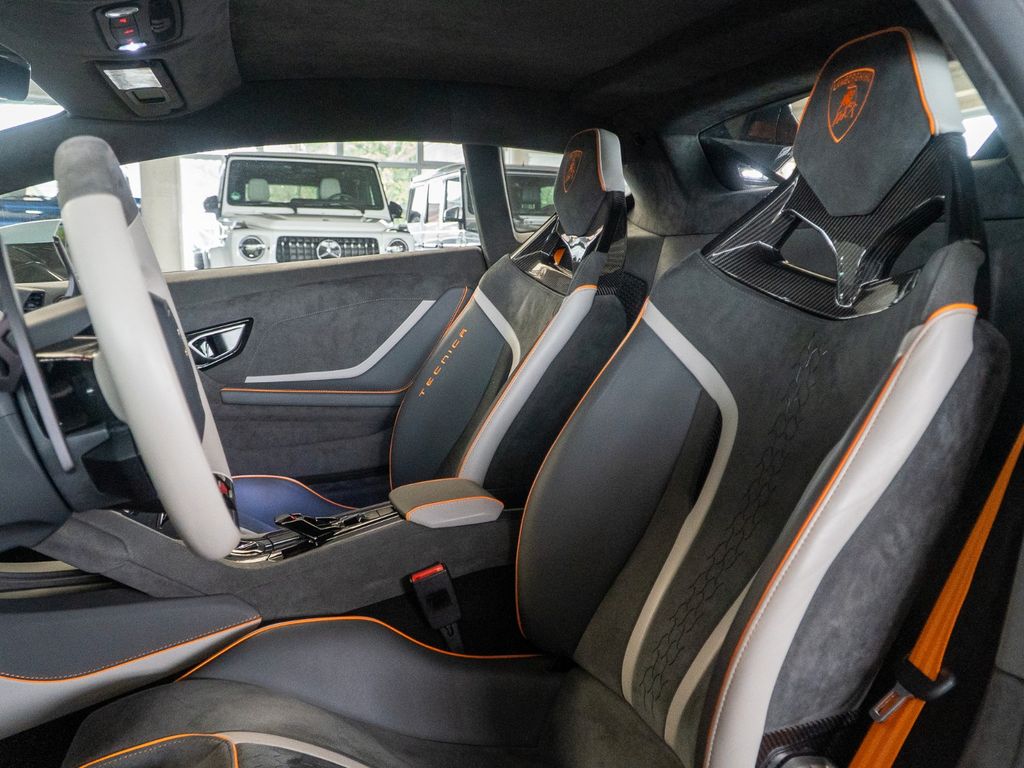 Lamborghini Huracán 2023