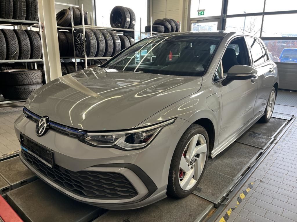 Volkswagen Golf 2021