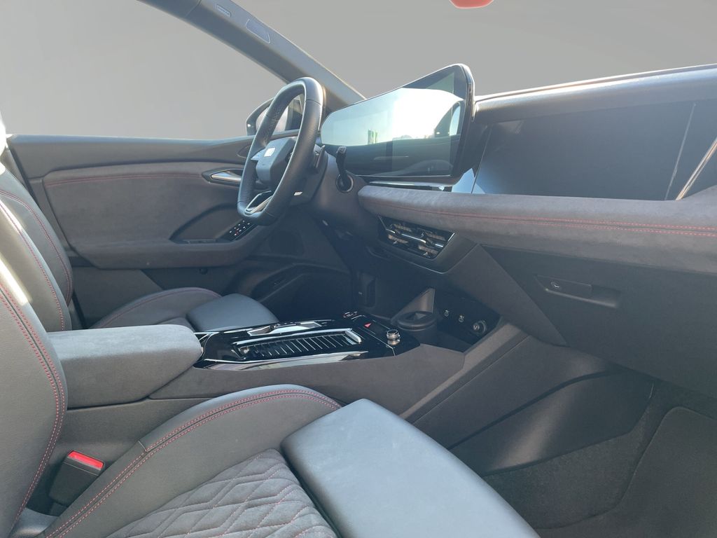 Audi SQ6 e-tron 2025