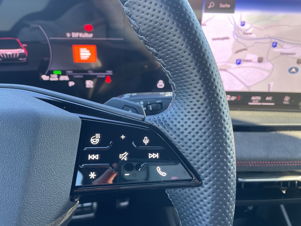 Audi SQ6 e-tron 2025