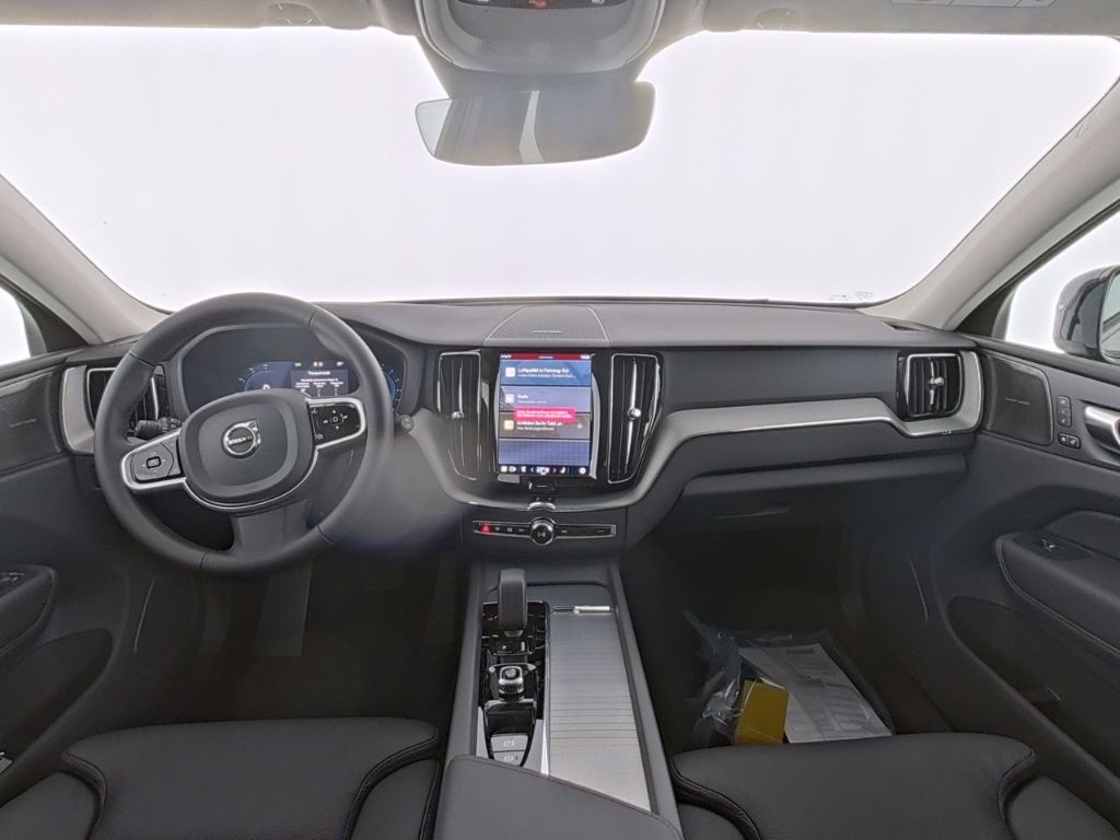 Volvo XC60 2025