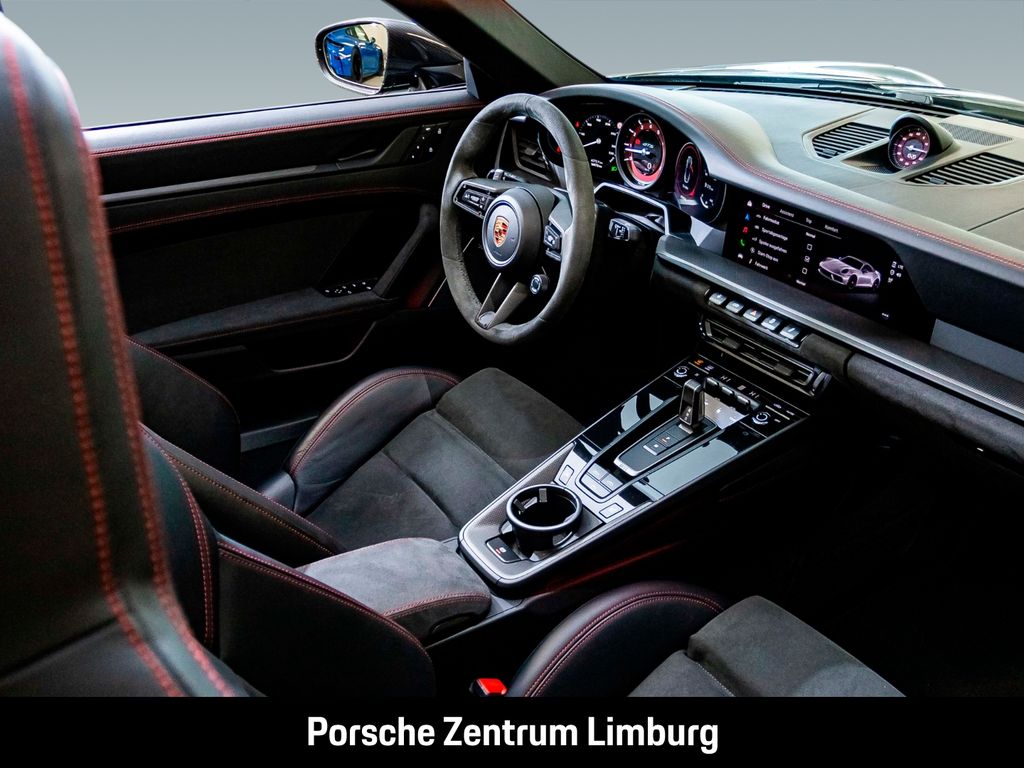 Porsche 992 2024