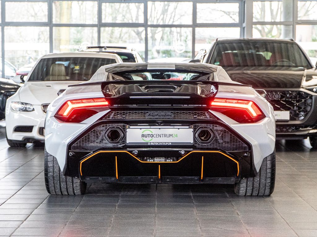 Lamborghini Huracán 2023