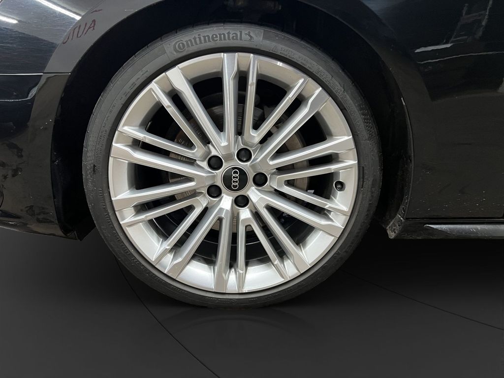 Audi A4 2023