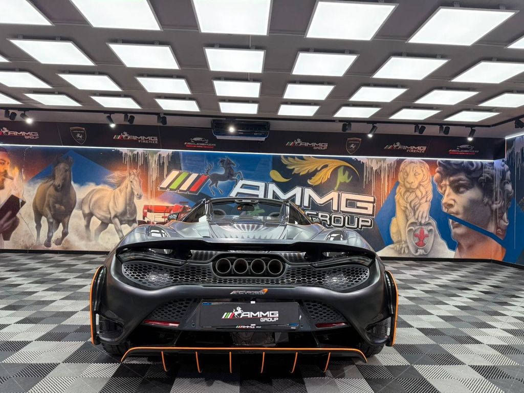 McLaren 765LT 2022