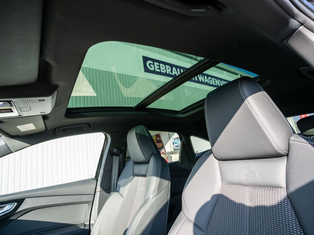 Audi Q4 e-tron 2024